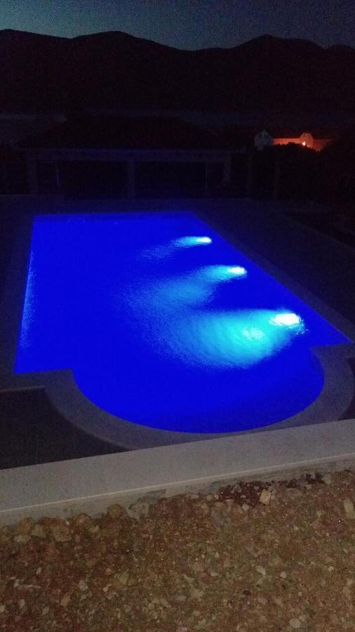 Seaside Apartments With A Swimming Pool Kneza, Korcula - 9269 Račišće エクステリア 写真